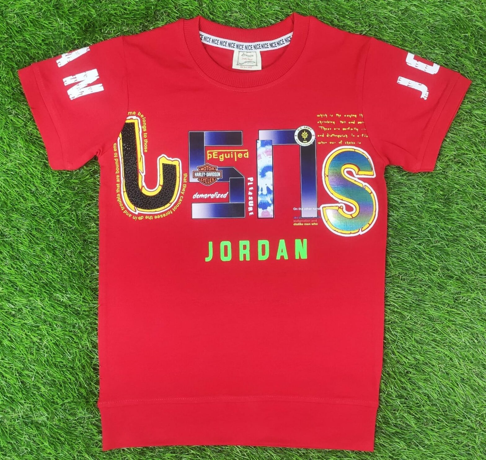 red colored letter printing t-shirts